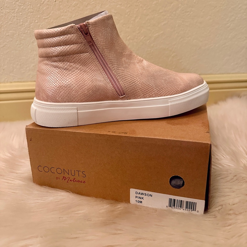 Coconuts by Matisse shoes